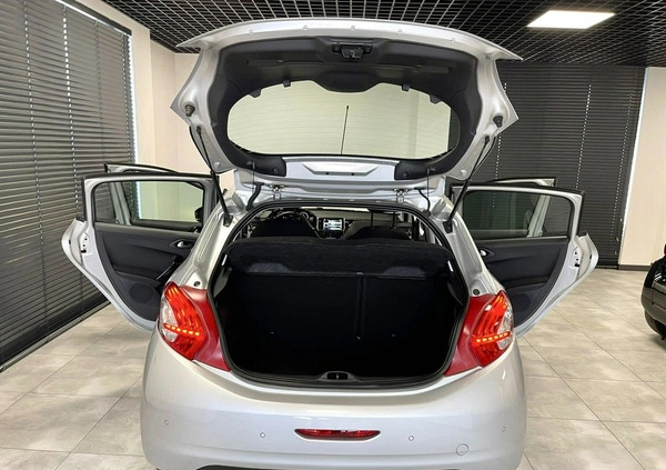 Peugeot 208 cena 33000 przebieg: 143000, rok produkcji 2014 z Szepietowo małe 742